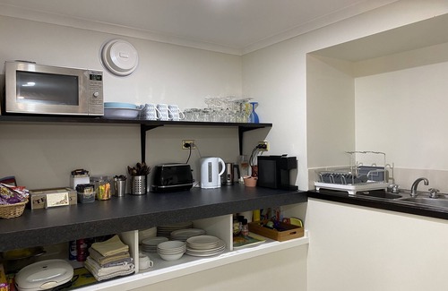 Stanwell Park Apartment | Fernleigh Cottage Homestay