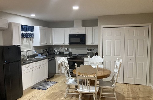 Atmore Cottage | Fern’s Cottage New Construction! A cozy place to relax.