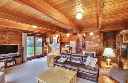 Tolovana Park House | Fernwood Beach House - Beachcomber Vacation Homes