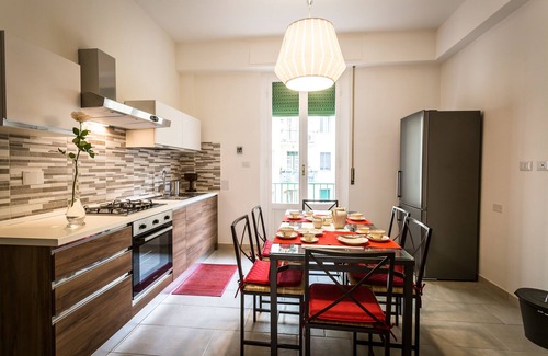Santissima Annunziata Apartment | FerrHouseCharm in Florence two lifts