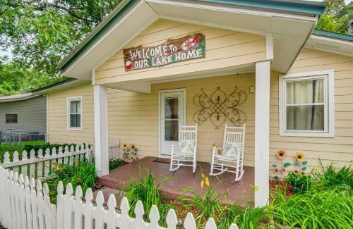 Ferriday House | Ferriday Lakehouse with Private Dock, Deck, and Yard!