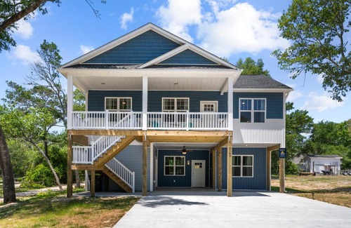 Supply House | Ferry House - Upper Unit