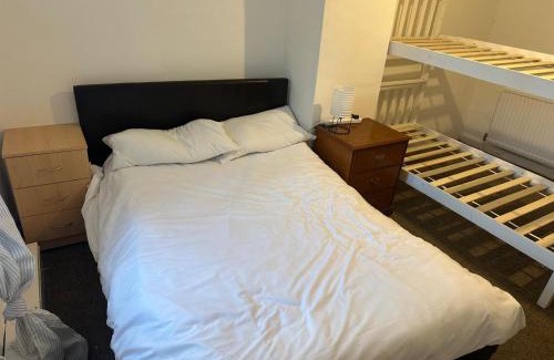 Whitchurch-on-Thames Hotel | Ferryboat Inn