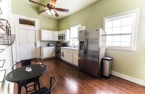 Esplanade Ridge Apartment | Festival Central - 1 Bed w Sleeper Sofa Balcony, Mid-City, NOLA