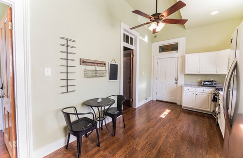 Esplanade Ridge Apartment | Festival Central - 1 Bed w Sleeper Sofa Balcony, Mid-City, NOLA