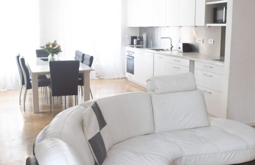 Perier Apartment | Few Steps From Local Attractions , Perfect for Families