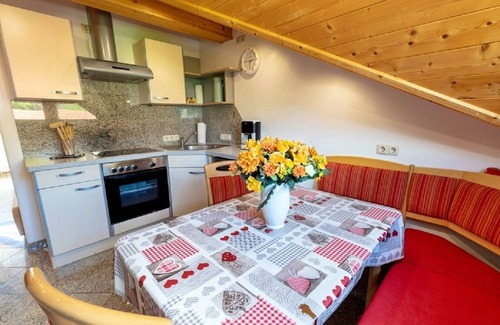 Nammering Apartment | FeWo 1 | 4-Sterne FeWo mit 100qm für bis zu 9 Personen