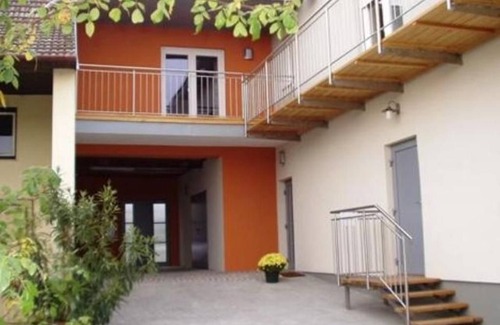 Gols Apartment | Fewo 2 Weinblüte - Ferienhof Weingut Lunzer