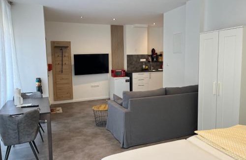 Heuchelheim Apartment | FeWo A&S Heuchelheim 1 Zi Wohnung EG