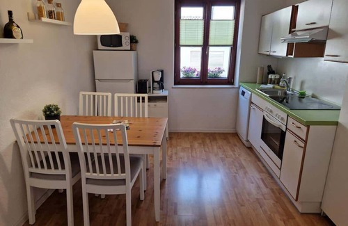 Wurzburg City Centre Apartment | FeWo Alte Mainbrücke #1 - living by the river