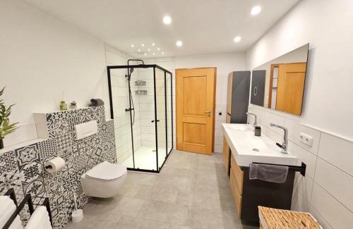 Reppner Apartment | Fewo am See, Ferienhaus, 7 Schlafzimmer, Waschmaschine, Businesswohnung