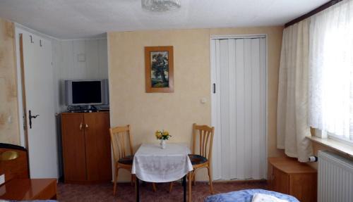 Gebersdorf Apartment | FEWO Angelika DG