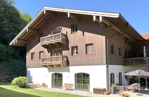 Rottau Apartment | Fewo Bergluft bis 6 Personen, 125qm, 2 Separate Schlafzimmer, Schlafsofa