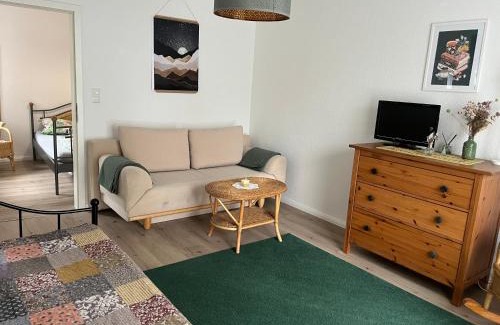 Brauel Apartment | FeWo Brauel am Nordpfad Zevener Geest - Ruhige, moderne 2 Zimmer Wohnung, Ladestation, Parkplatz, Wlan, Garten