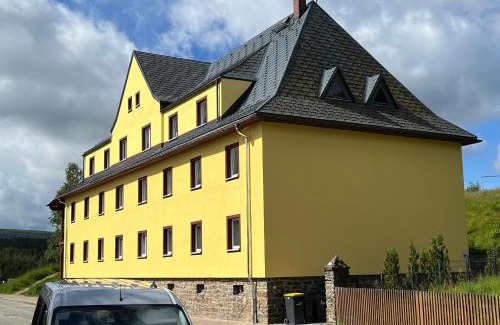 Johanngeorgenstadt Apartment | FeWo direkt am Loipeneinstieg, Lademöglichkeit E-Auto!