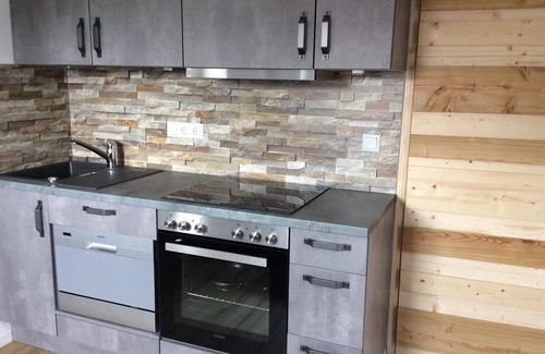 Schleiden Apartment | Fewo Eifeler Edelsteine "aquamarin" - 2-bett-appartement Dusche/wc, Neuwertig