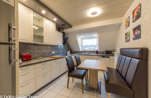 Frohnhausen Apartment | FeWo Galliet 2 - Premium apartment in Essen