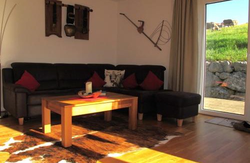 Kalzhofen Apartment | FeWo Glockenstüble mit Schwimmbad und Sauna