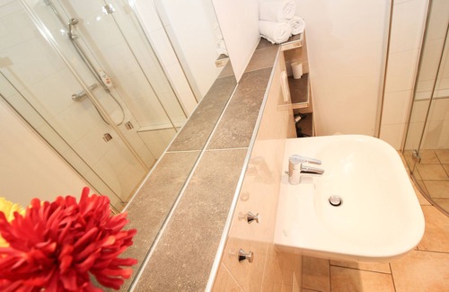 Greetsiel Apartment | Fewo-Greetsieler-Grachten 3 - new building with top equipment suitable for allergy sufferers