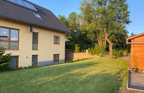 Bahretal Apartment | Fewo Hellerswiesen Arbeiterunterkunft