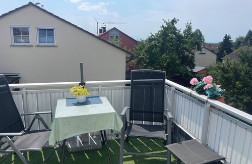Ravensburg Apartment | Fewo in Ruhiger Lage mit Südbalkon Nahe Spieleland und Bodenseeregion