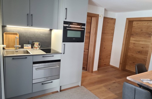 Untergrainau Apartment | Fewo Kreuzeck for 2 people with Zugpspitzblick