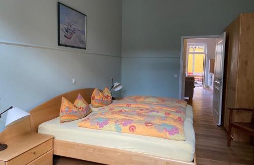 Poppelsdorf Apartment | FeWo mit 2 Schlafzimmern, Wohnküche, Terrasse