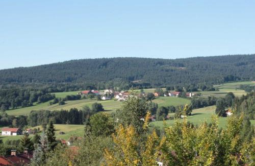 Ginselsried Apartment | Fewo mit malerischem Bergblick im