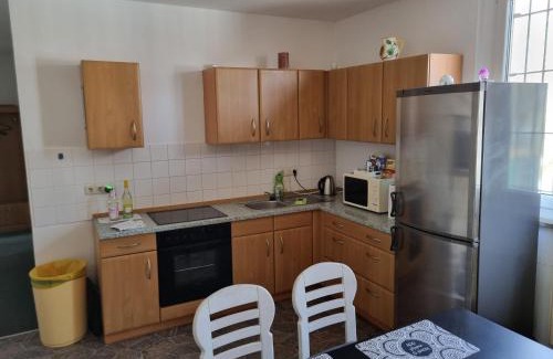 Neubeeren Apartment | FEWO NEUBEEREN
