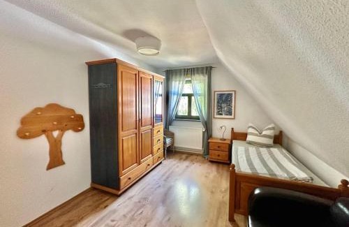 Dargun Apartment | FeWo Rügen Mecklenburg Pool Alte Schule Barlin