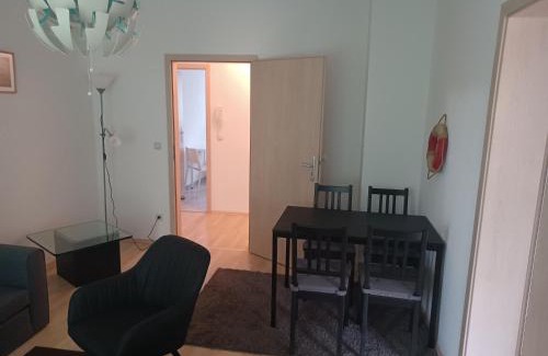 Stadtrandsiedlung Apartment | FeWo s Runde Wiese LL