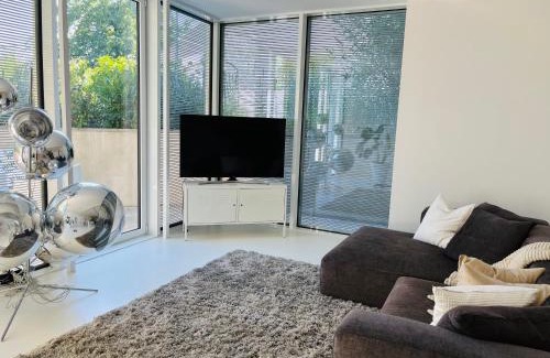 Leonberg Apartment | FeWo Silberberg im Loftstil mit Terrasse