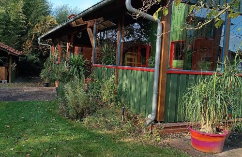 Wathlingen Apartment | FEWO Villa Farbenfroh Monteurzimmer Garten Wlan 3SZ 120qm