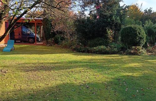 Wathlingen Apartment | FEWO Villa Farbenfroh Monteurzimmer Garten Wlan 3SZ 120qm