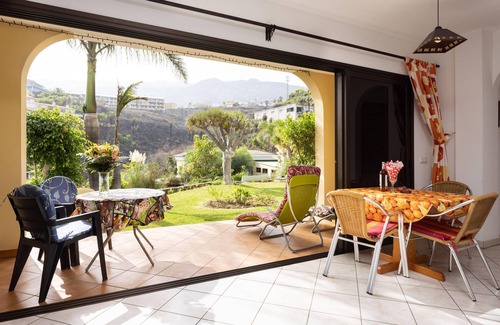 Santa Ursula Apartment | Fewo Vistamar mit Meerblick, Pool, grosser Terrasse und Garten, Grill, Parkplatz und WLAN gratis