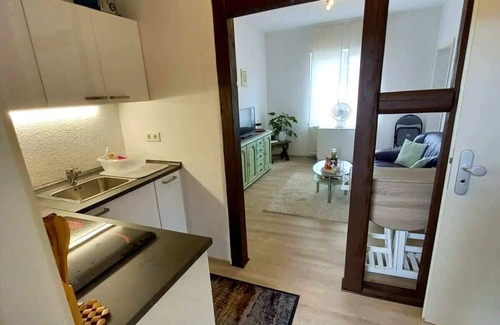 Hadamar Apartment | Fewo Weser OG Shady Pines Room 4