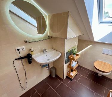 Iznang Apartment | FeWo Wipperhausen