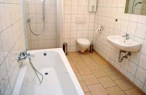 Lutherstadt Eisleben Apartment | FeWo - Zimmervermietung Werner