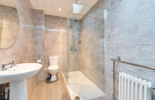 Brynrefail House | Ffordd Fodolydd by Interhome