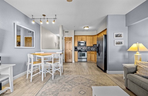 Kill Devil Hills Condo | FFR209 Beach Hideaway by First Flight Rentals