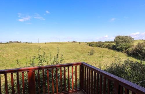 Caergeiliog House | Ffrwd Lodge