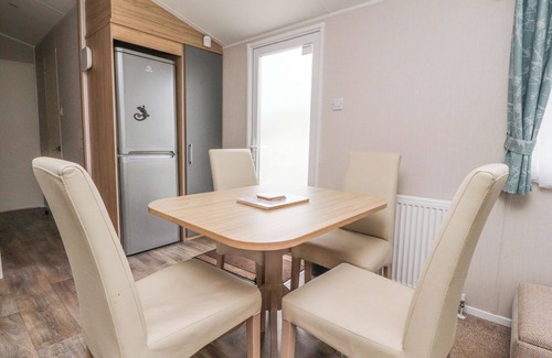 Heysham Cottage | FGH HOLIDAYS, family friendly, country holiday cottage in Heysham