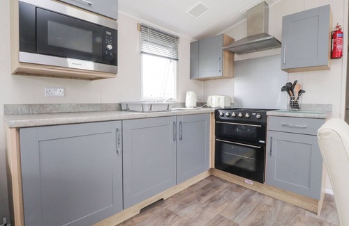 Heysham Cottage | FGH HOLIDAYS, family friendly, country holiday cottage in Heysham
