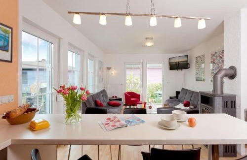 Peenemuende House | FH Das blaue Haus am Peenestrom