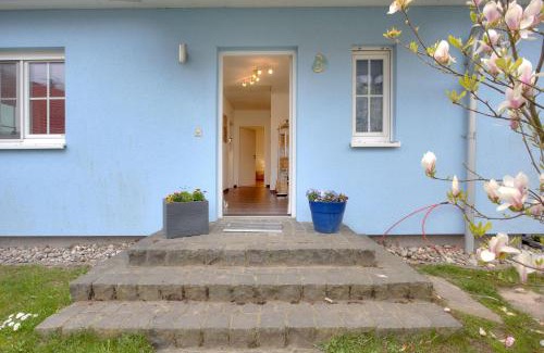 Peenemuende House | FH Das blaue Haus am Peenestrom