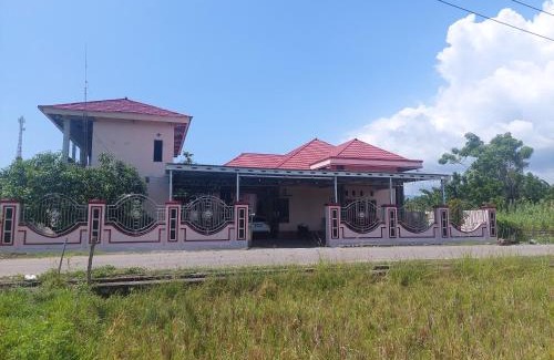 Bolang Uki House | Fhie Homestay