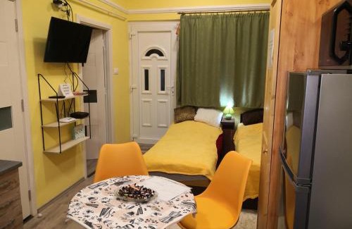 Gyoparosfuerdo Apartment | FIÓNA KUNYHÓJA APARTMANHÁZ