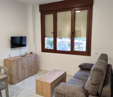Parque Alcosa Apartment | FIBES Lux Sevilla Este.