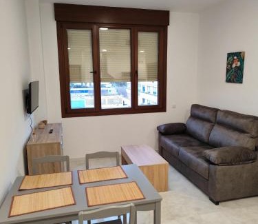 Parque Alcosa Apartment | FIBES Lux Sevilla Este.