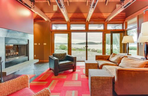 Anacortes House | Fidalgo Island Waterfront Stunner